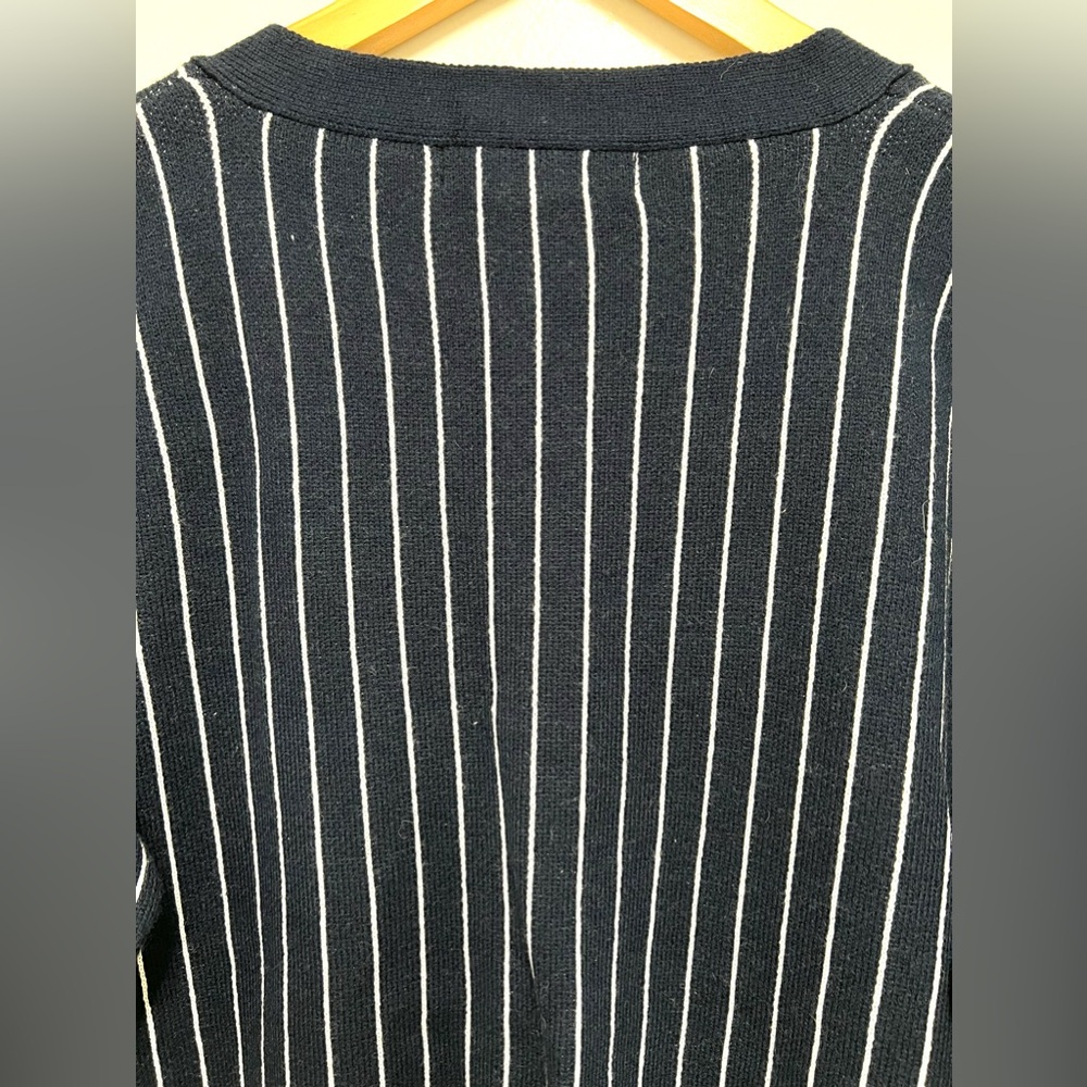 Forever 21 Women's Navy Blue White Stripes V Neck Cardigan 5 Buttons Size S - Picture 9 of 11